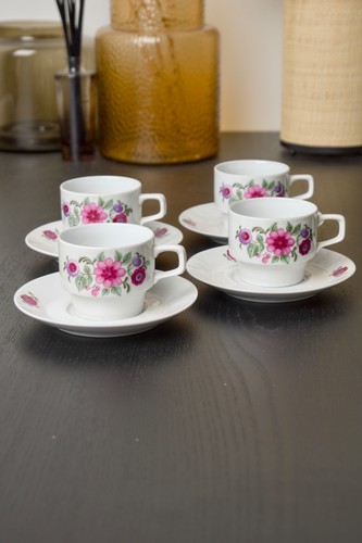 Lot tasses à - tasses,