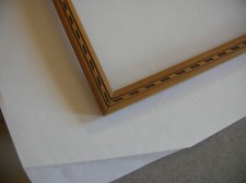 Ancien cadre en bois décor frise 25,5cmX20cm feuilllure 18,3X24cm avec sa vitre