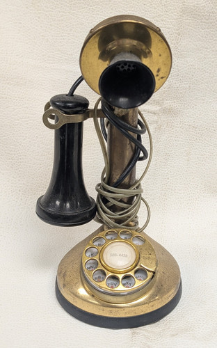 Téléphone cadran rotatif - à,