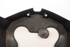 Cache guidon inférieur