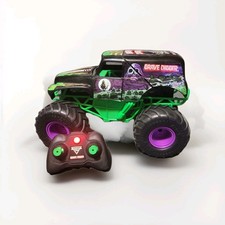 Monster Jam Grave Digger RC