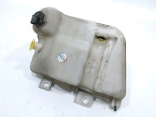 RESERVOIR DE LAVE GLACE AVANT