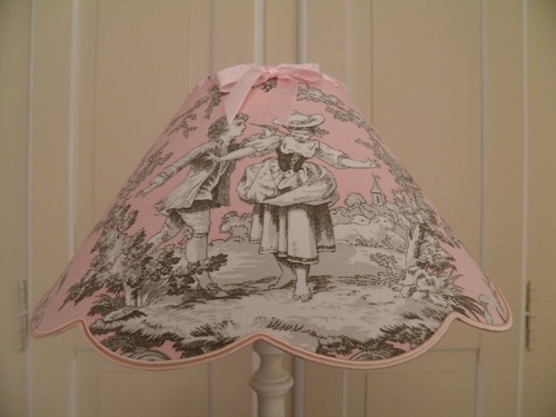 Abat jour festonné rose en - festonné,