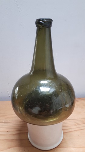 Bouteille oignon 18e - bouteille,