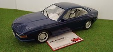 BMW 850i coupé bleu nuit