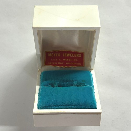 Meyer jewelers vintage ring - jewelers,