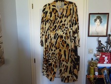 ROBE/CHEMISE NEUVE T 44 au 48