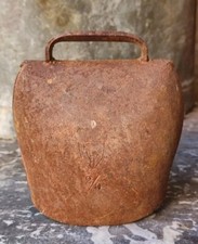 ANCIENNE CLOCHE SONNAILLE