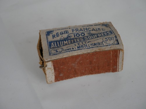 Boîte allumettes soufrées