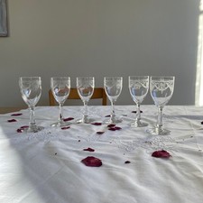 6 verres à pied anciens en