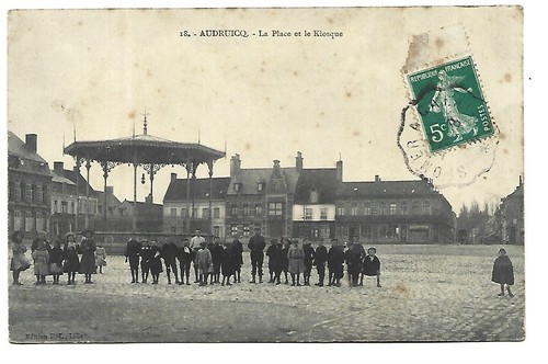 Audruicq place et le - la,