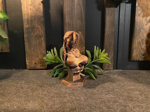 Lara croft statue tomb - lara,