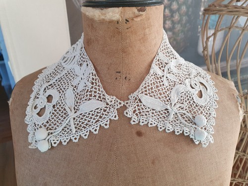 Col ancien dentelle - ancien, en