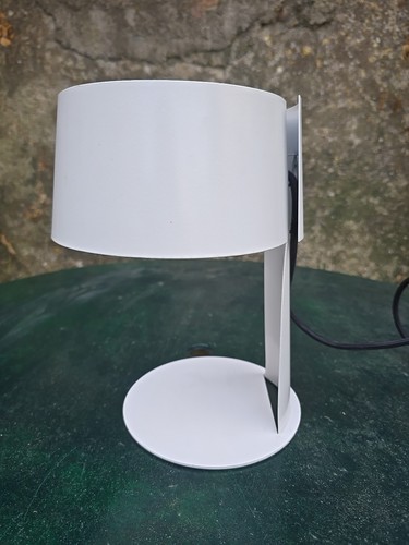 Lampe spirale tôle - en, pliée