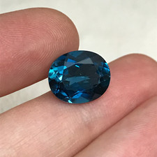 ★★ MAGNIFIQUE TOPAZE BLEUE OVALE DU BRESIL : 2,95 CARATS  ★★