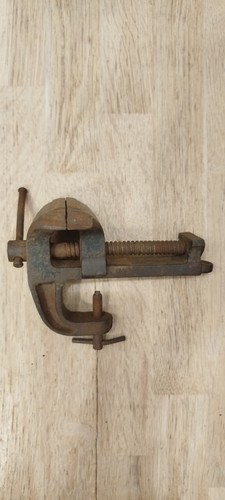 Petit étau établi ancien - petit, d'établi