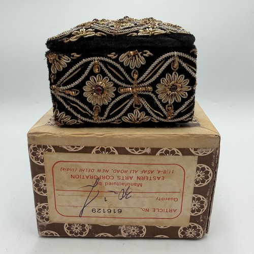 Ancienne boite bijoux - à,