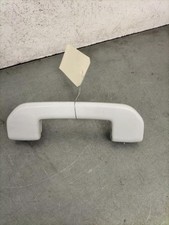 Poignee de maintien avant