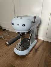 Machine à expresso SMEG ECF02PBEU