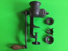 HACHOIR A VIANDE UNIVERSAL N° 1 (USA)USA