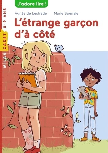 étrange garçon à côté - d'à,