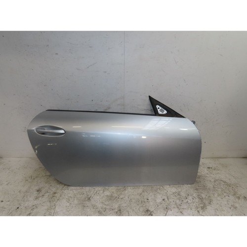 Porte avant droite