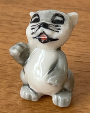 Adorable Fève Le Chat Gris