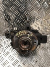 Fusee avant gauche RENAULT