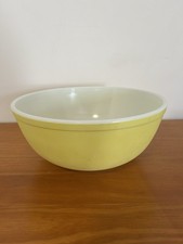 Grand saladier jaune, Pyrex
