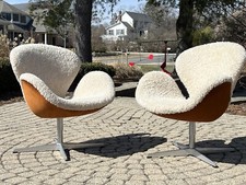 Pair of Arne Jacobsen Limited