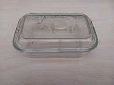 Grand beurrier en verre Arcoroc "vache" mesurant 17,3 cm X 10,8 TBE