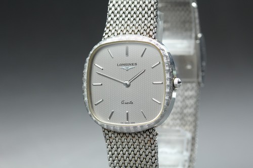 Presque comme neuf - , longines