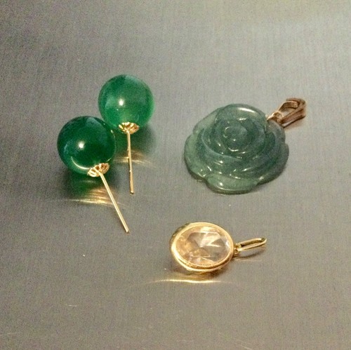 Lot 750 585 - or,