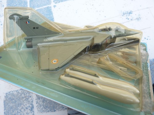 Italeri 100 avion dassault - 1/100,