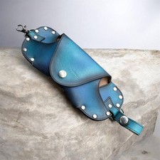 Étui à lunettes en cuir