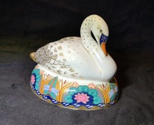 Cygne porcelaine anglaise