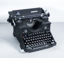 ⚜️ Ancienne Machine À