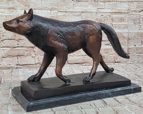 Moderne faune loup sculpture - faune,