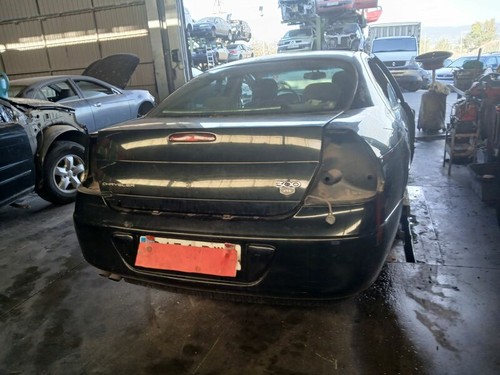 Feu arrière gauche chrysler - arrière,