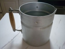 Ancien Pot à lait en