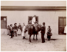 Odber Heffer, Chile, Valparaiso, Vendedor Ambulante vintage albumen print Tira