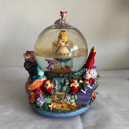 Vintage alice wonderland - alice, in