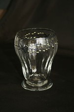 Verre ancien forme cloche à pied -  émaillé noir et jaune