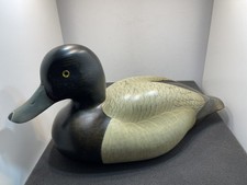 Figurine de collection en bois