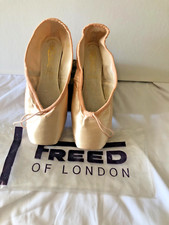 Deux paires de chaussures de ballet FREED OF LONDON Pointe Block taille 4