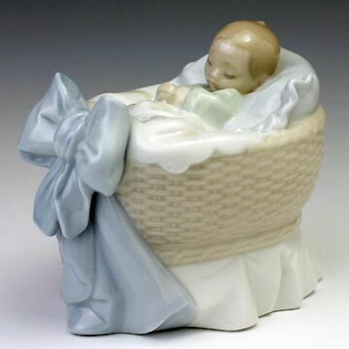 Lladro new treasure boy - treasure,