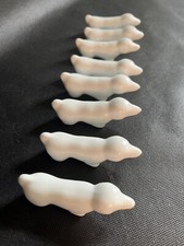 8 Porte Couteaux chien Basset Porcelaine Vintage