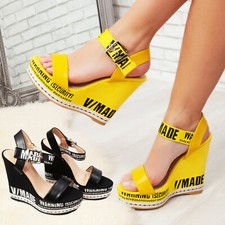 Chaussures Femmes Sandales