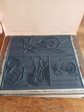 7 ANCIEN TAMPON PLAQUE