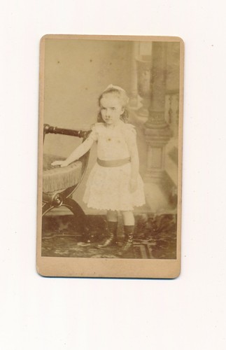 Cdv fillette debout young girl - cdv,